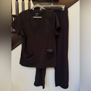 Koi Next Gen Black Scrub Set - Large Top & XL Regular Straight Leg Pants